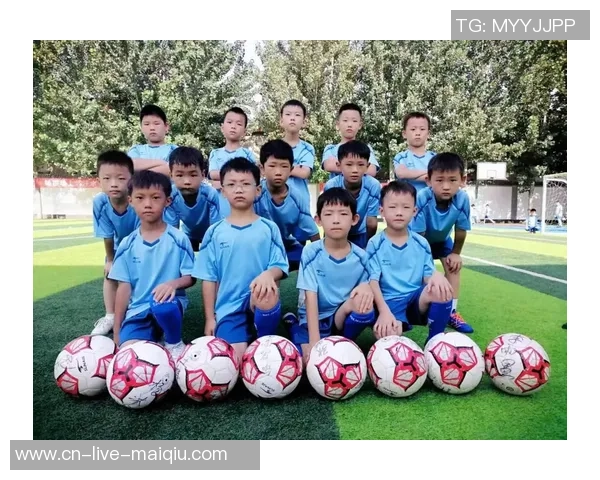 小川美足球:在绿茵场上绽放青春与梦想的华丽篇章 小川美足球:在绿茵场上绽放青春与梦想的华丽篇章