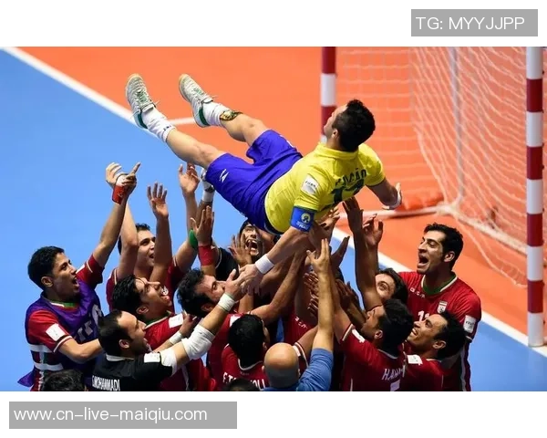 足球皇帝法尔考的传奇之路与不屈精神揭秘